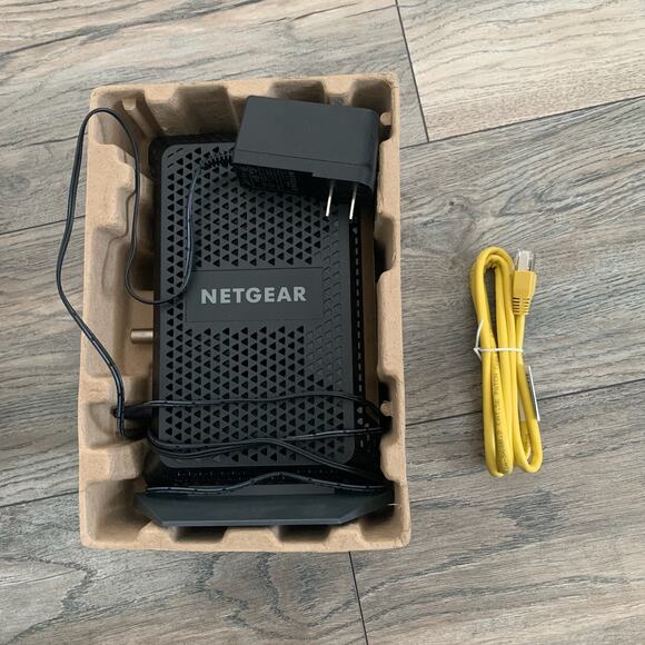 NETGEAR CM1000 ULTRA-HIGH SPEED CABLE MODEM‎ DOCSIS 3.1 -EUC - Picture 5 of 5
